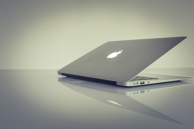 Apple Macbook air vs Macbook pro